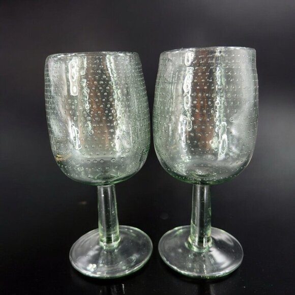 Light Transparent Green Drinking Goblets Glasses Set 2 With Textured Air Bubbles - Picture 3 of 12